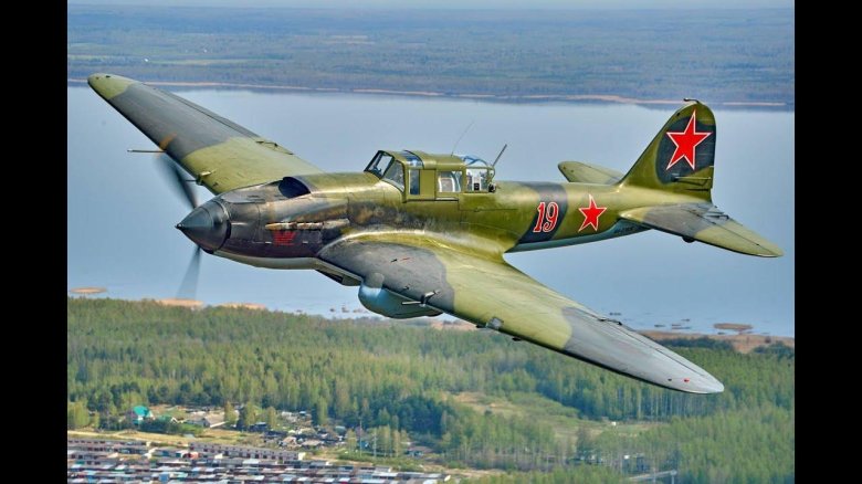 Самолёт ил-2 Штурмовик