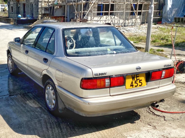 Nissan Sunny 1992