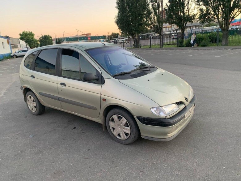 Внутри автомобиля