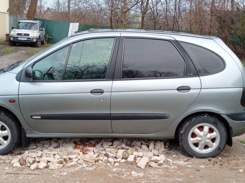 Внутри автомобиля