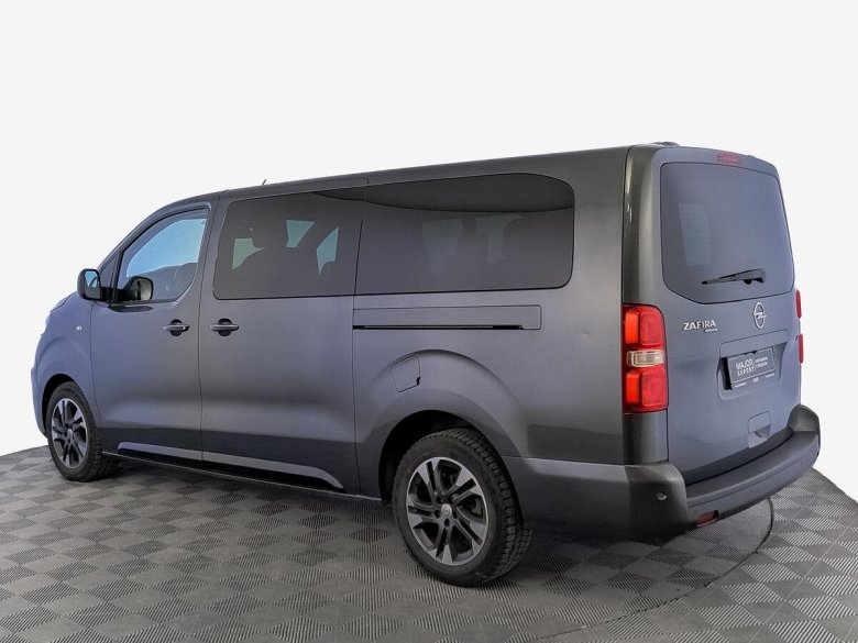 Hyundai starex (h-1) ii