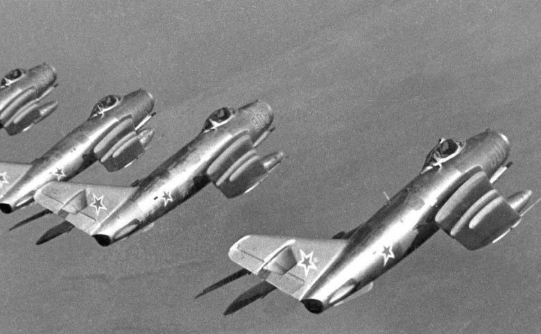 Самолет миг 15