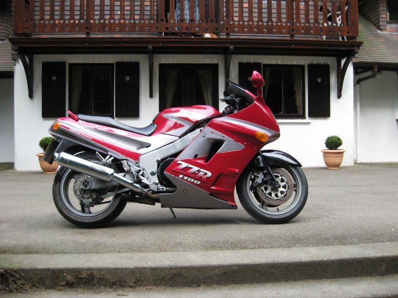 Kawasaki ZZR 1100