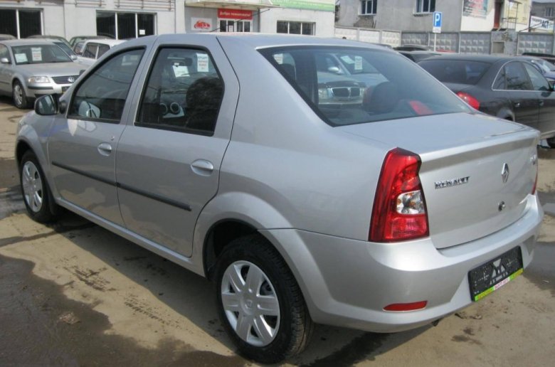 Renault Logan 2011
