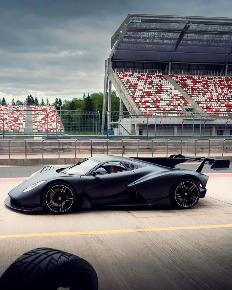 Росса спорткар