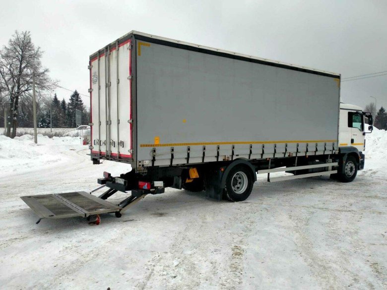 Внутри автомобиля