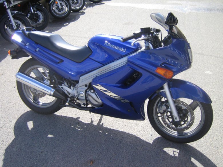 Кавасаки ZZR 250