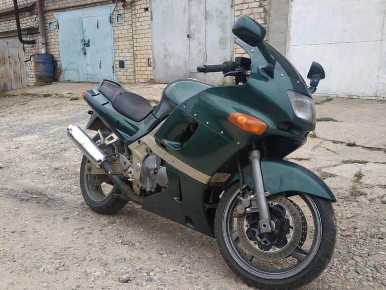 Kawasaki ZZR 400