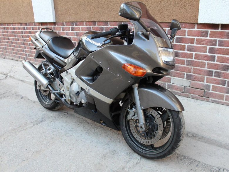 Кавасаки ззр400 1999