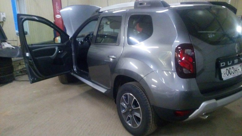 Рено Дастер 2 серый