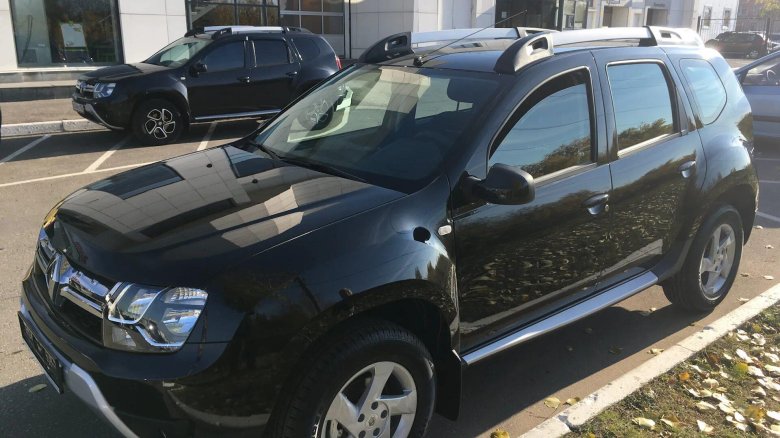 Дастер черный металлик