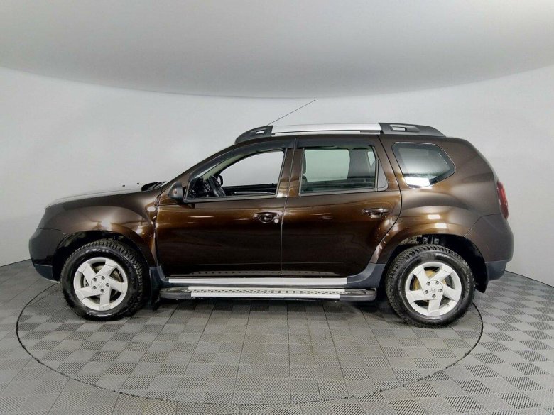 Renault Duster коричневый