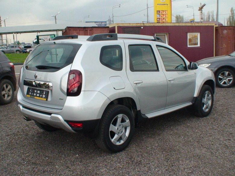 Серая платина Рено Дастер