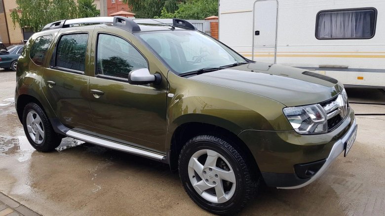 Рено Дастер 2017 зеленый