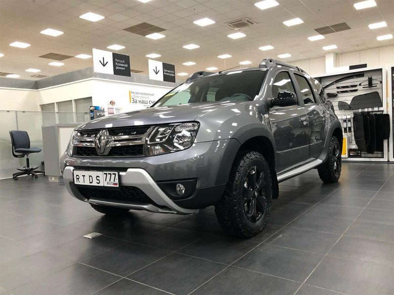 Рено Дастер 2019 серый