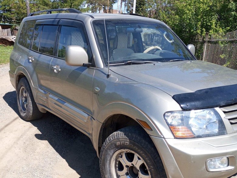 Mitsubishi pajero iv 2006