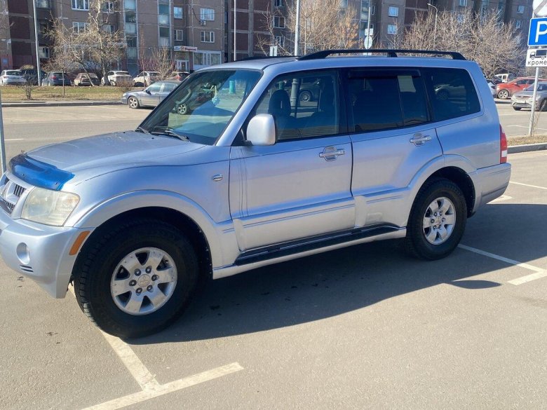 Mitsubishi pajero iv 2006