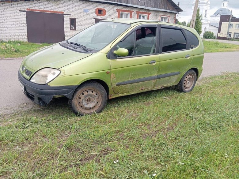 Рено сценик 2000г