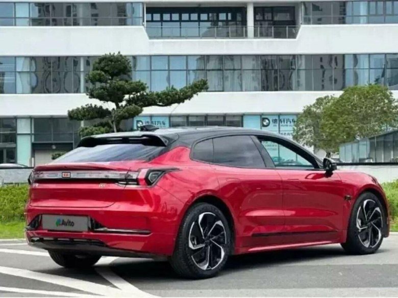 Zeekr 001 оранжевый фото