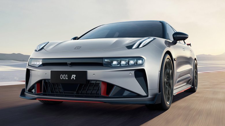 Электрокар zeekr 001