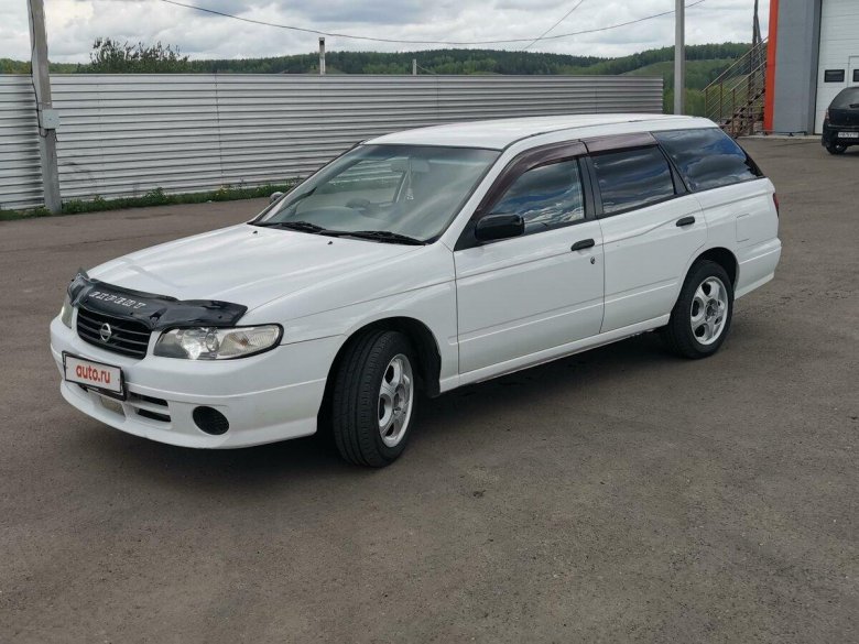 Ниссан эксперт 1999