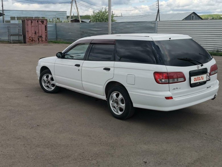 Ниссан эксперт 1999