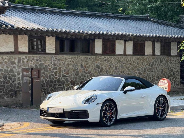 Porsche 911 carrera cabriolet