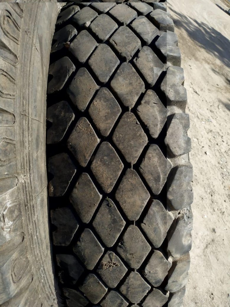 Резина КАМАЗ 10.00r20