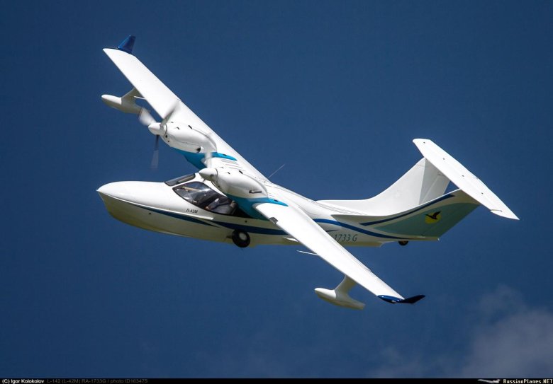 Самолёт-амфибия л-42