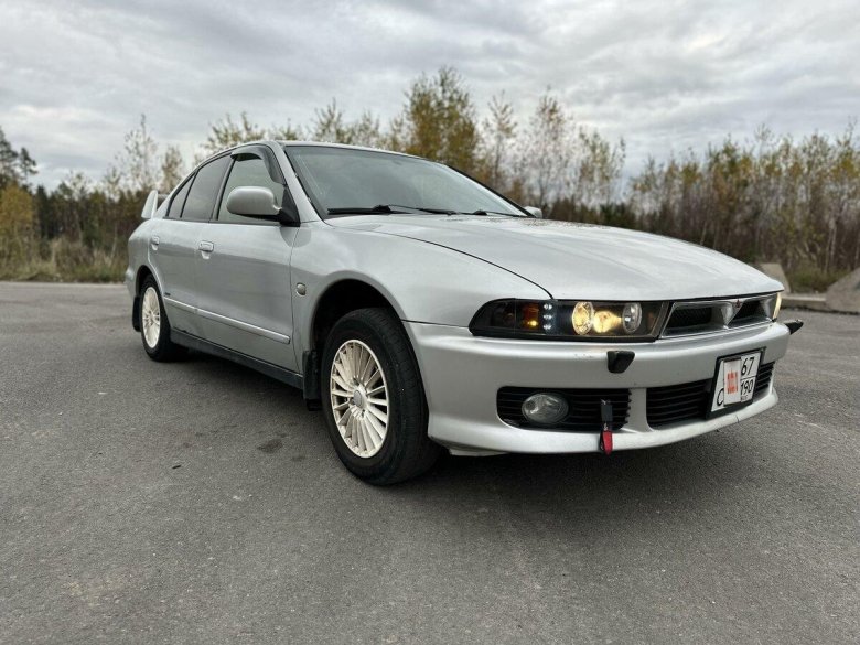 Mitsubishi galant 2