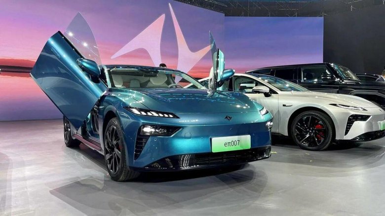 Автомобиль baic