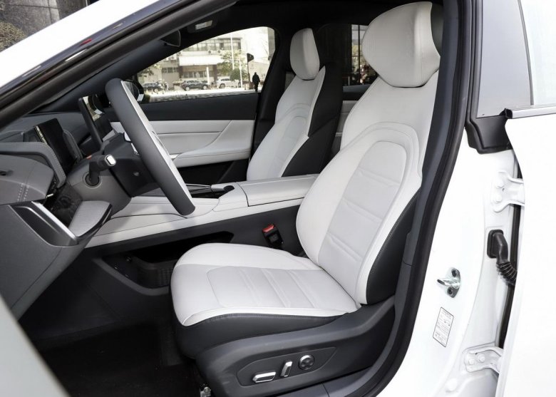 Новые автомобили