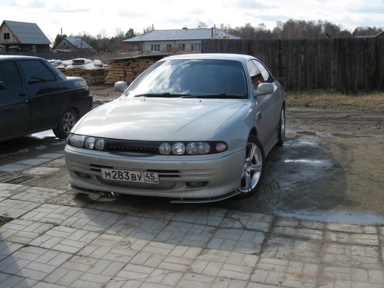 Митсубиси Эмирауд 1992