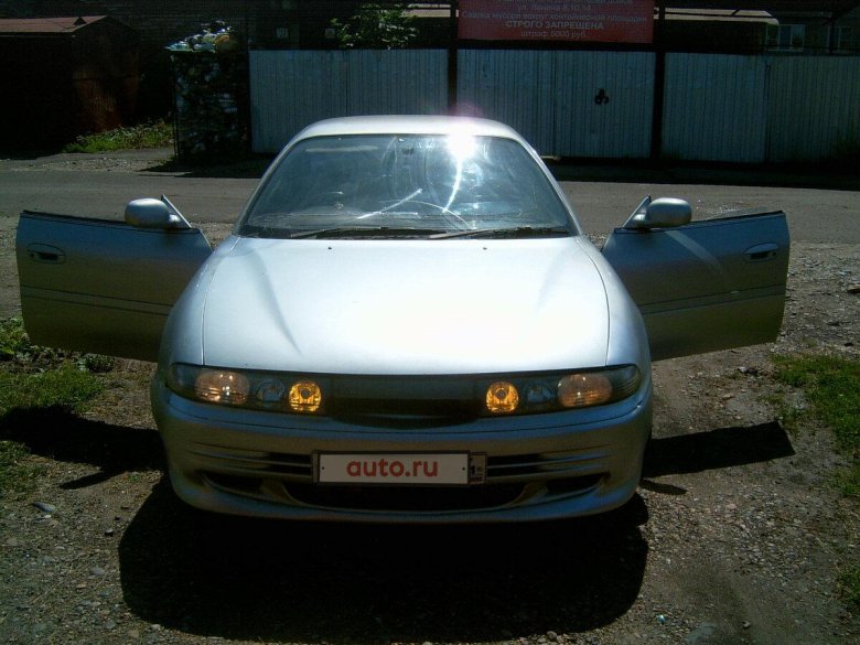 Митсубиси Эмирауд 1992