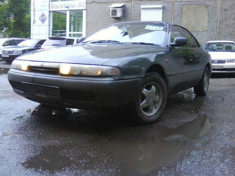 Митсубиси Эмирауд 1992