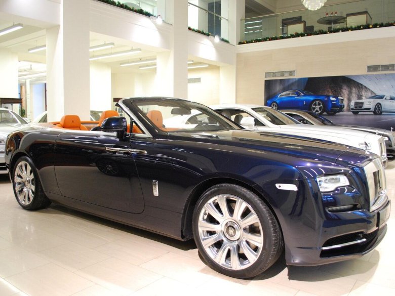 Роллс Ройс кабриолет 2022