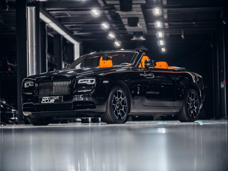 Машина rolls royce