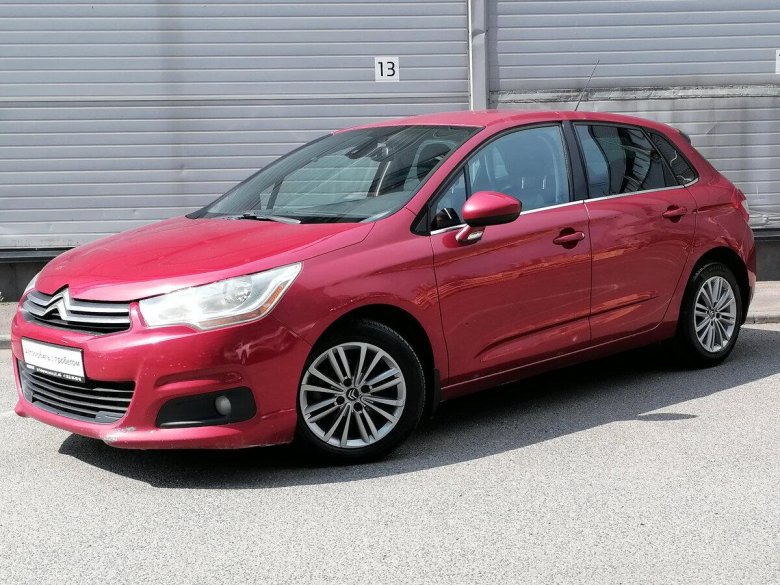 Ситроен с4 хэтчбек 2012 красная
