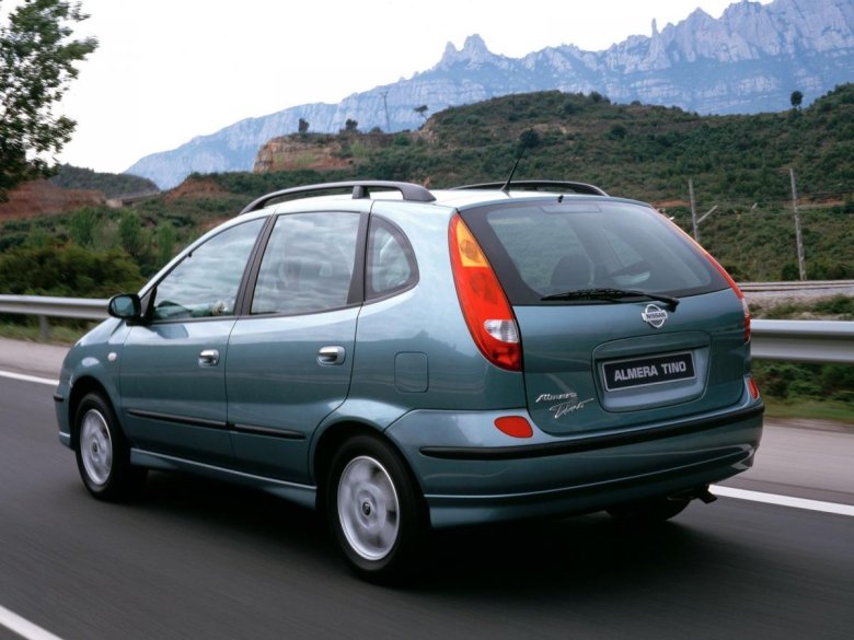 Nissan almera tino
