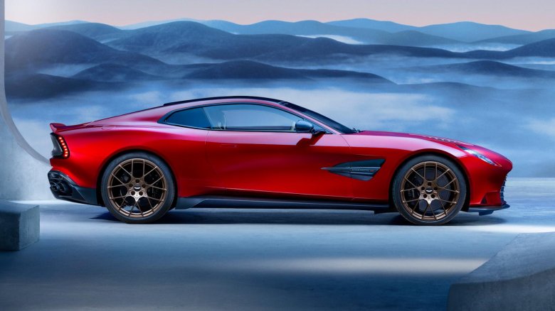 Астон мартин ванквиш 2025