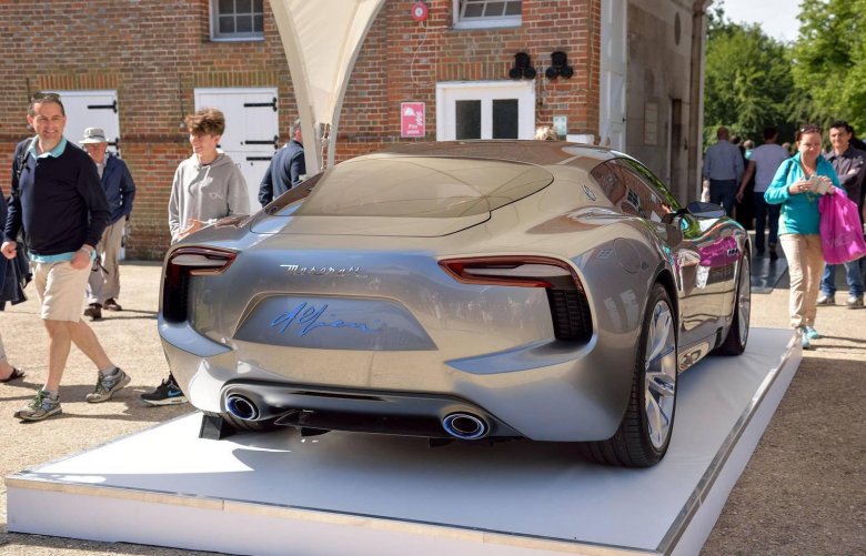 Мазерати Альфиери 2020