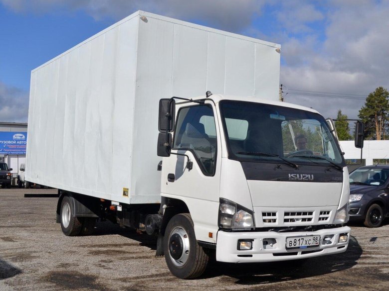 Исузу грузовик