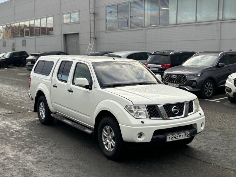 Nissan pathfinder 2012