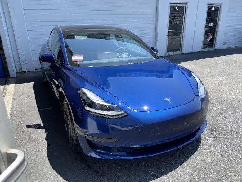 Tesla model 3 Blue