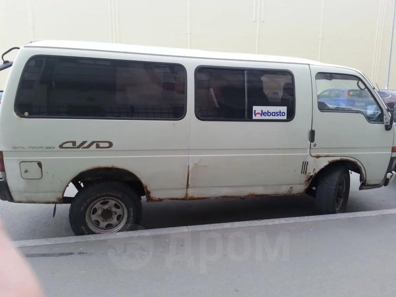 Ниссан ванетте микроавтобус
