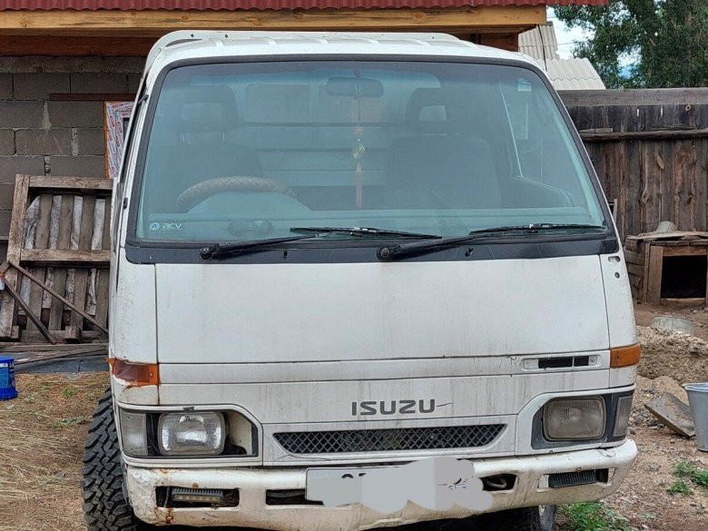 Исузу Фарго грузовик