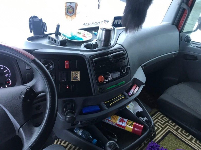 КАМАЗ 5490 Нео салон кабины