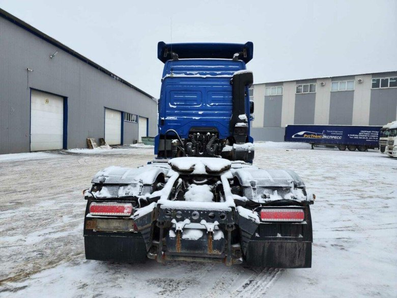Седельный тягач камаз