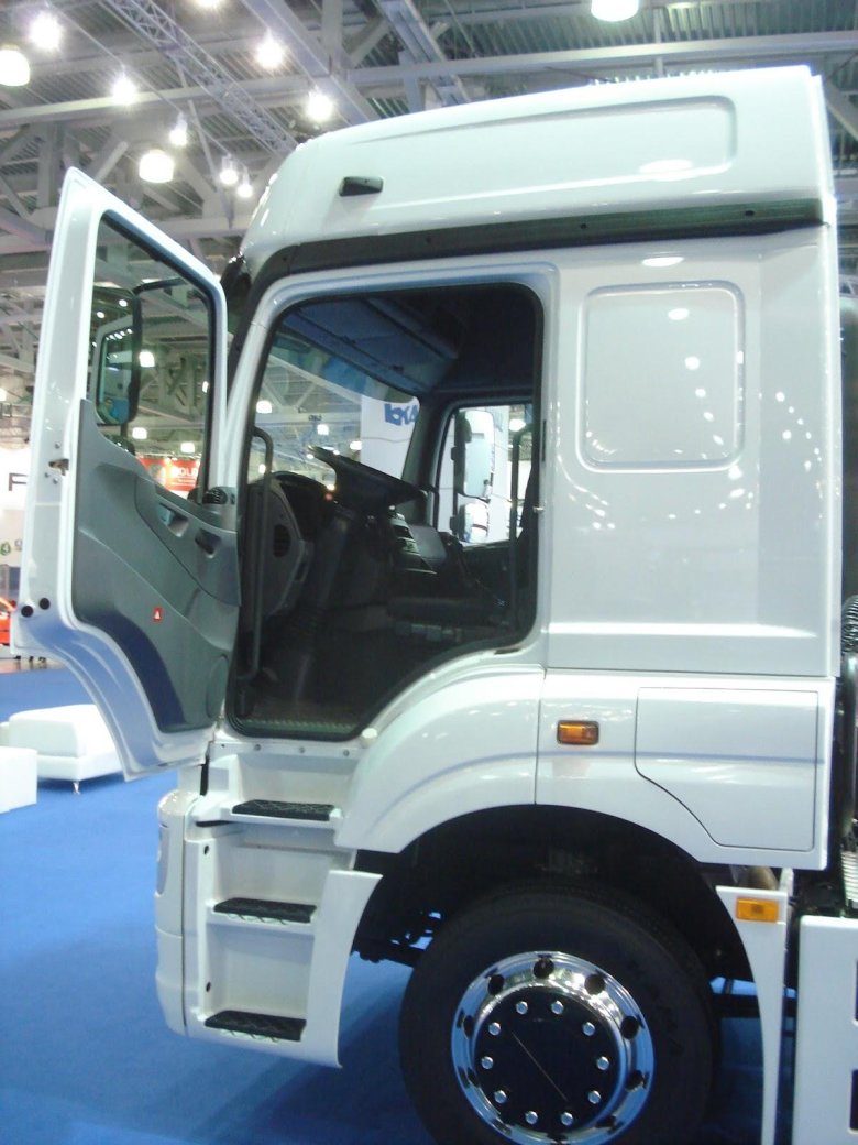 КАМАЗ-5490 Neo кабина