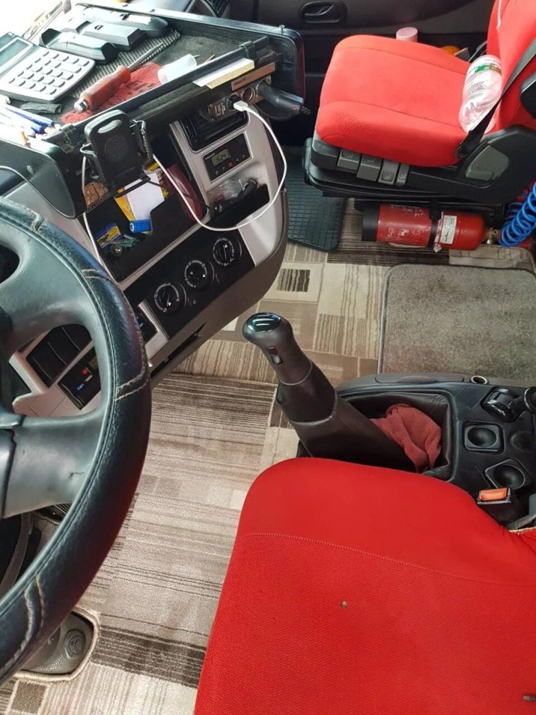 Renault Magnum 1990 салон